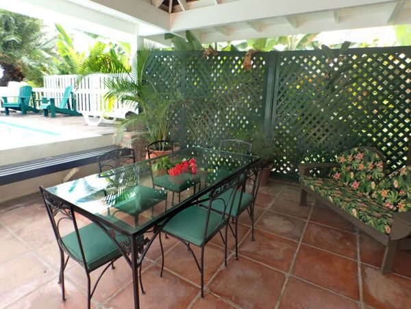 Jamaica Home 960762