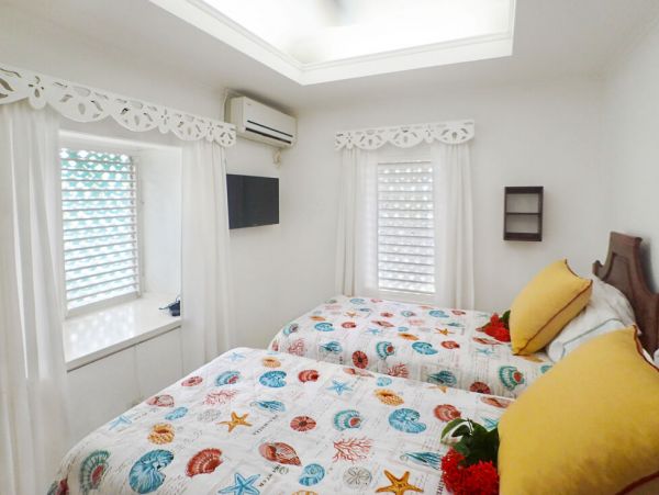 Jamaica Home 960762