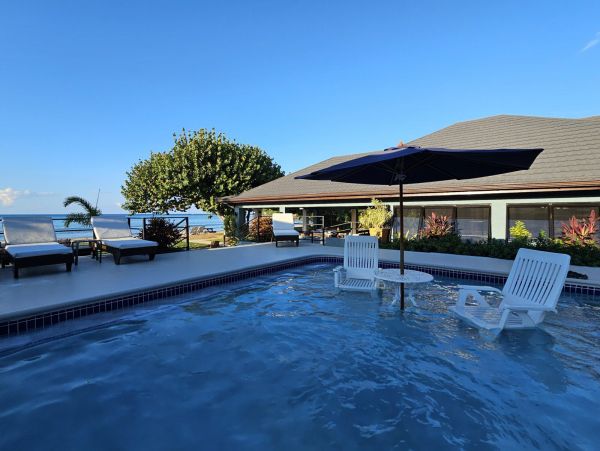 Jamaica Vacation Rental: Luxury Beachfront Getaway Awaits