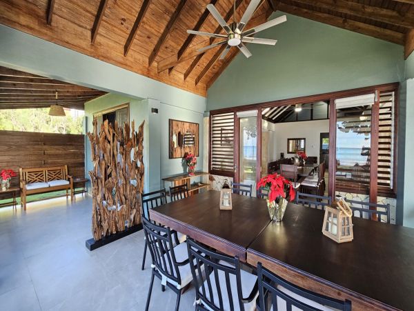 Jamaica Vacation Rental: Luxury Beachfront Getaway Awaits
