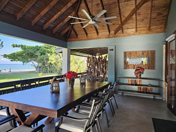 Jamaica Vacation Rental: Luxury Beachfront Getaway Awaits