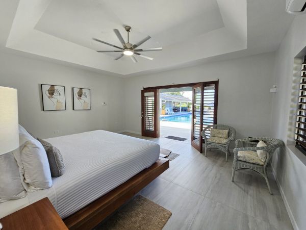 Jamaica Vacation Rental: Luxury Beachfront Getaway Awaits