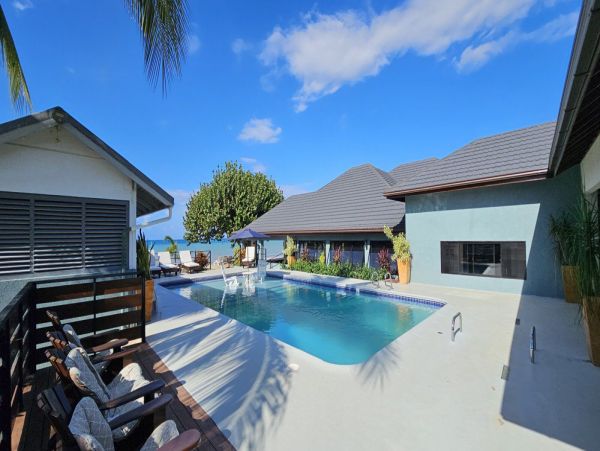Jamaica Vacation Rental: Luxury Beachfront Getaway Awaits