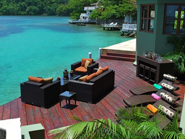 Jamaica Home 960764