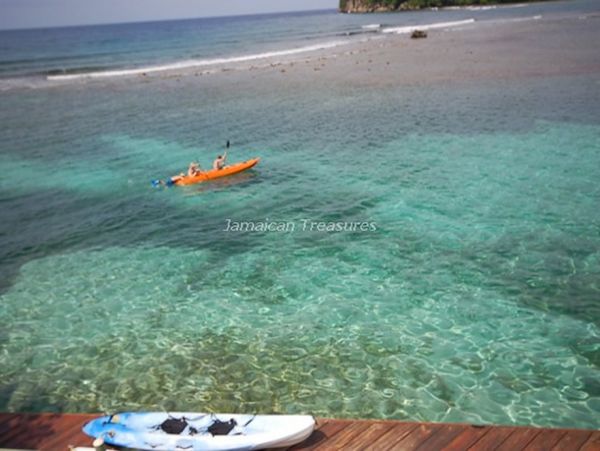 Jamaica Home 960764