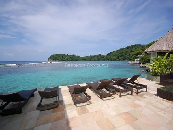 Jamaica Home 960764