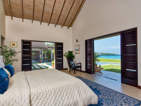 Jamaica Home 960770