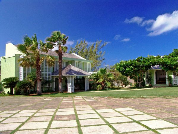 Jamaica Home 960772