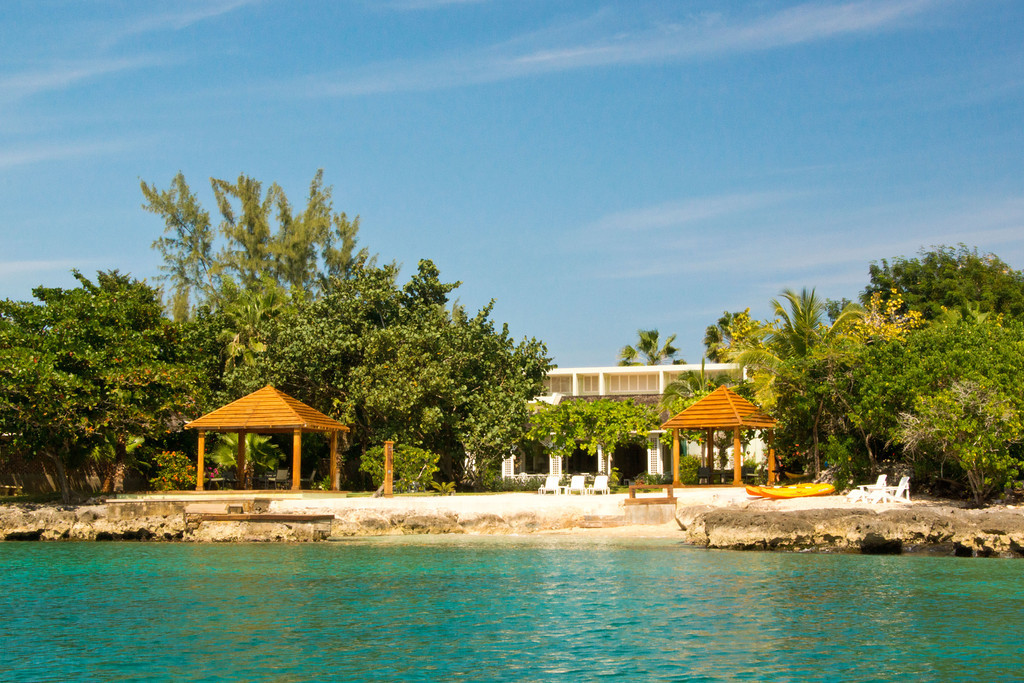 Jamaica Home 960774