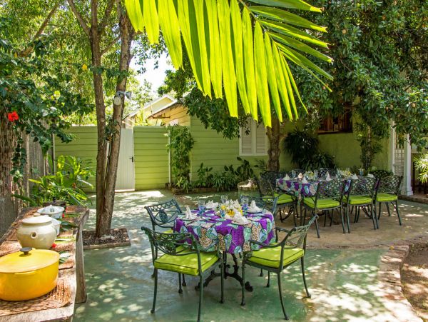 Jamaica Home 960778