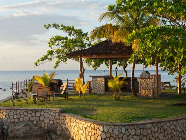 Jamaica Home 960783