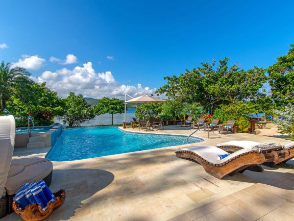 Jamaica Home 960789