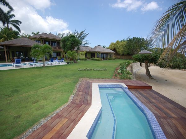 Jamaica Home 960791