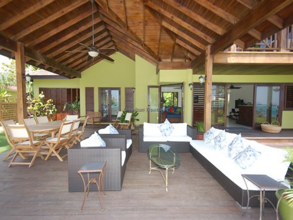 Jamaica Home 960793