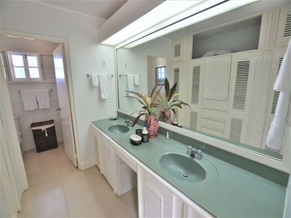 Jamaica Home 960794