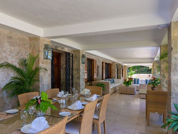 Jamaica Home 960797