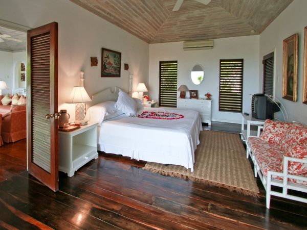 Jamaica Home 960802