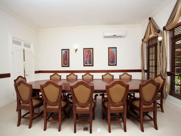 Jamaica Home 960805