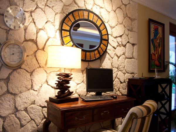 Jamaica Home 960808
