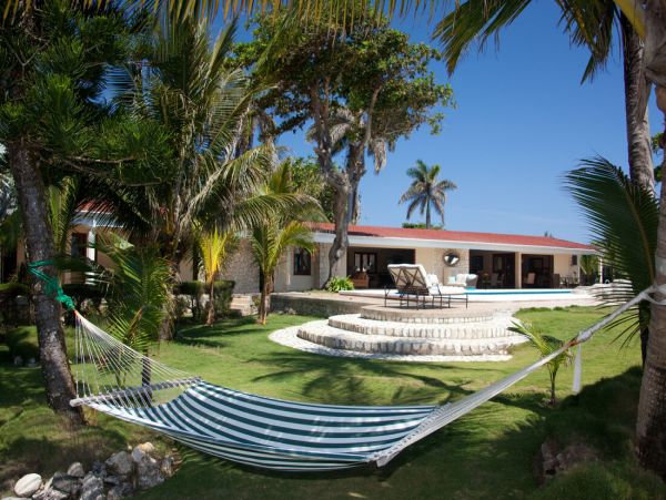 Jamaica Home 960808