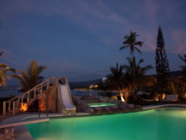 Jamaica Home 960808