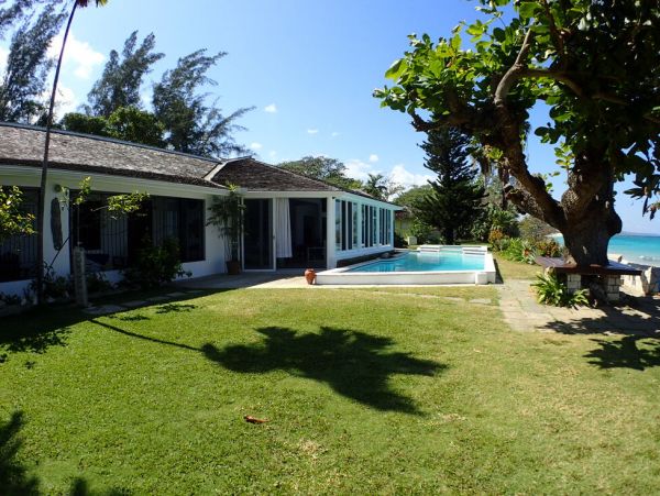 Jamaica Home 960810