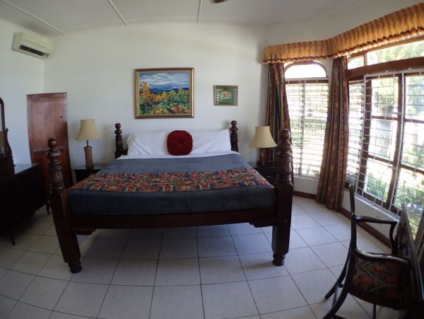 Jamaica Home 960810