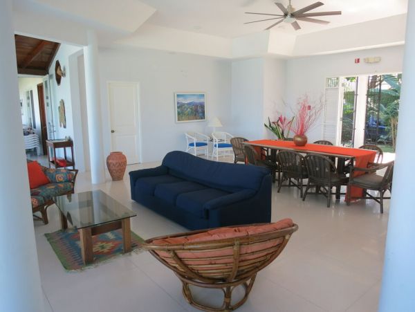 Jamaica Home 960812