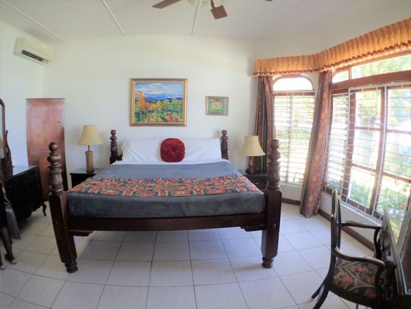 Jamaica Home 960818