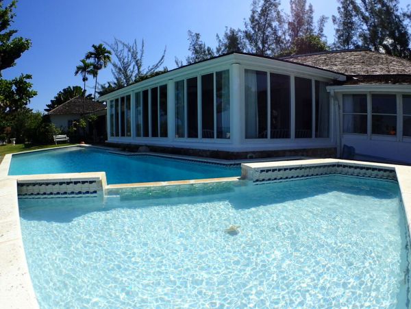 Jamaica Home 960818