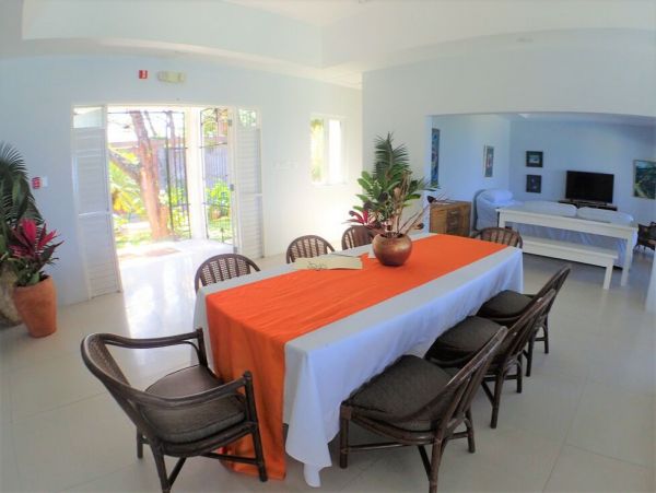Jamaica Home 960818