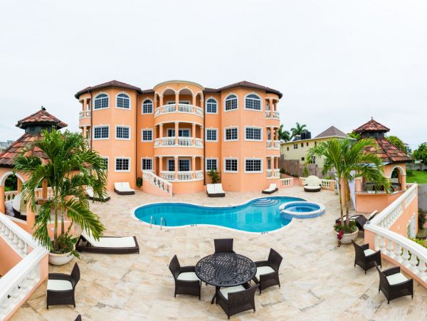 Jamaica Home 960827