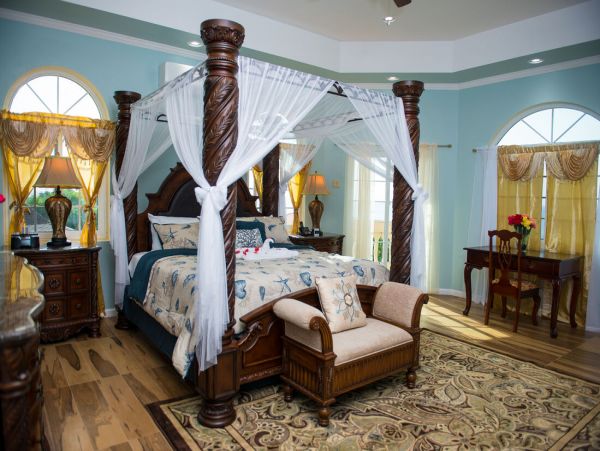 Jamaica Home 960829