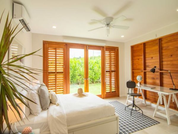 Luxury Four Bedroom Jamaica Villa Rental with Pool, Jacuzzi & Staff