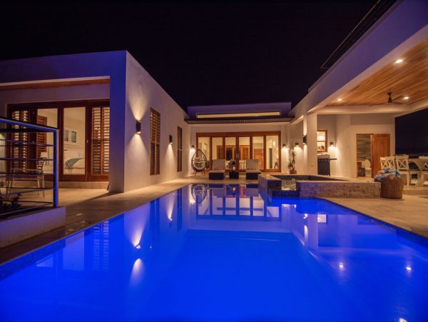 Luxury Four Bedroom Jamaica Villa Rental with Pool, Jacuzzi & Staff