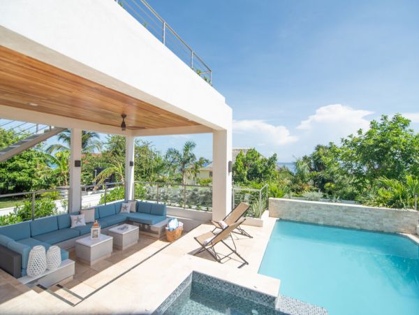 Luxury Four Bedroom Jamaica Villa Rental with Pool, Jacuzzi & Staff