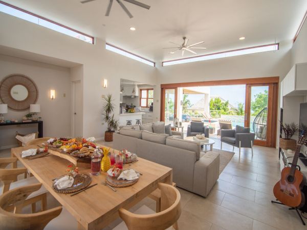 Luxury Four Bedroom Jamaica Villa Rental with Pool, Jacuzzi & Staff