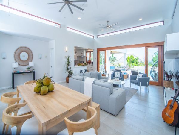 Luxury Four Bedroom Jamaica Villa Rental with Pool, Jacuzzi & Staff