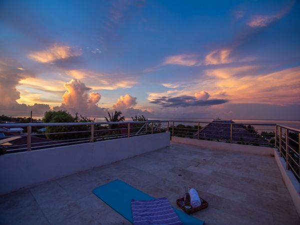 Luxury Four Bedroom Jamaica Villa Rental with Pool, Jacuzzi & Staff