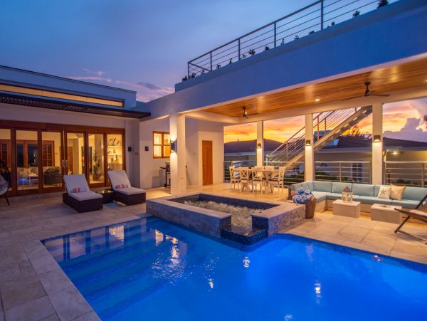 Luxury Four Bedroom Jamaica Villa Rental with Pool, Jacuzzi & Staff