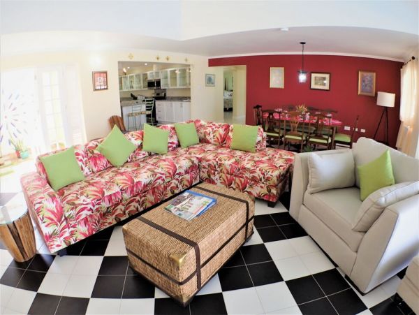 Jamaica Home 960832