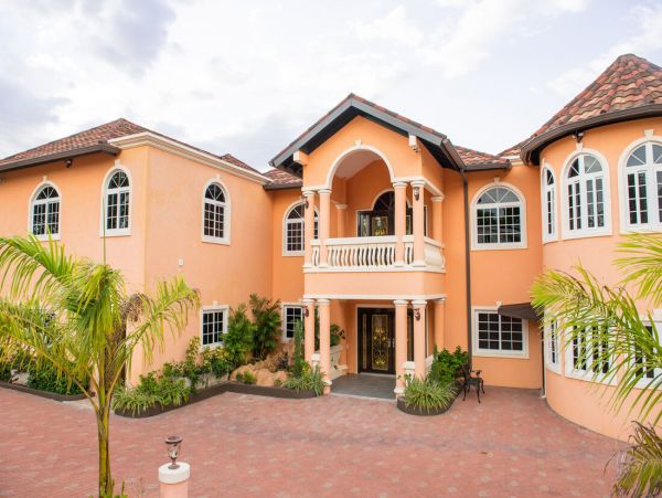 Jamaica Home 960833