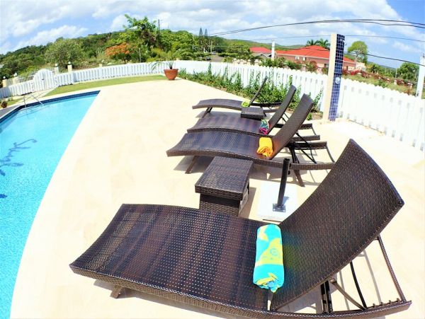 Jamaica Home 960834