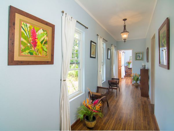 Jamaica Home 960836
