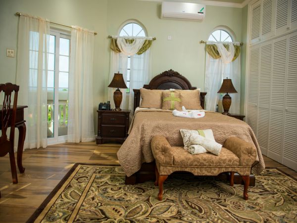 Jamaica Home 960837