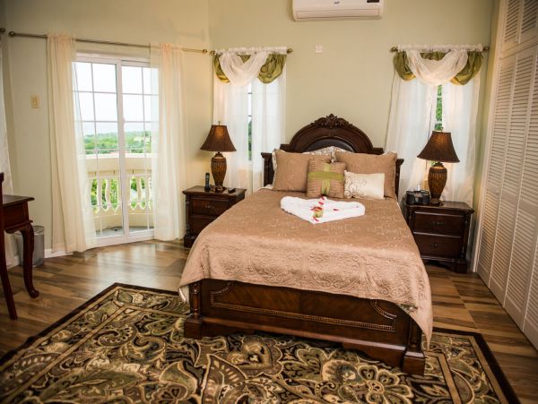 Jamaica Home 960837