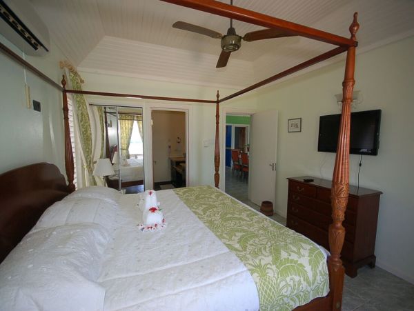 Jamaica Home 960840