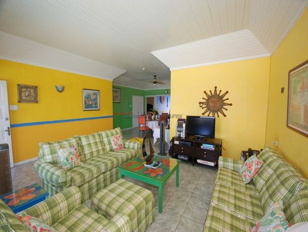 Jamaica Home 960842