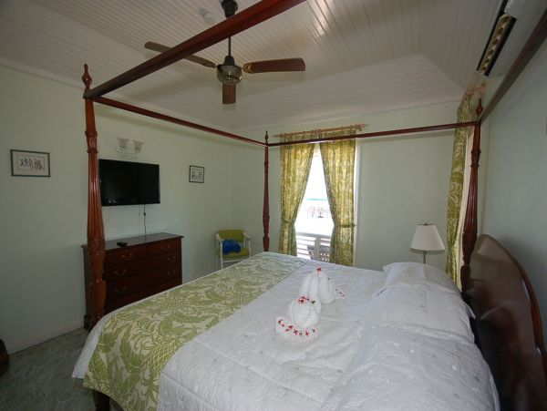 Jamaica Home 960842