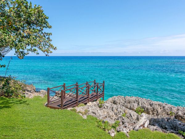 Jamaica Home 960844